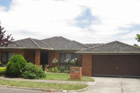 24 Hutchinson St, Burwood East, VIC 3151