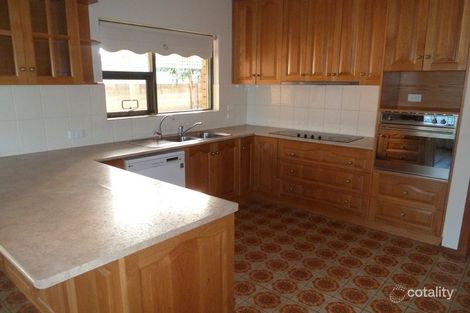 Property photo of 2 Auvale Crescent Mount Gambier SA 5290