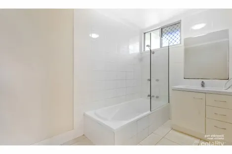 Property photo of 41 Beaney Street Kawana QLD 4701