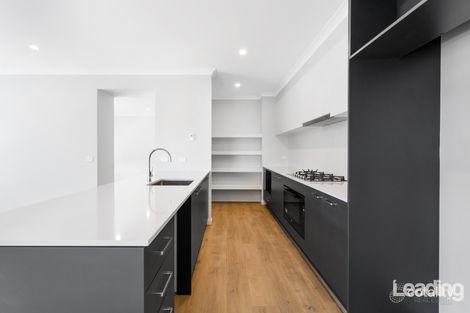 Property photo of 12 Sheaf Street Sunbury VIC 3429