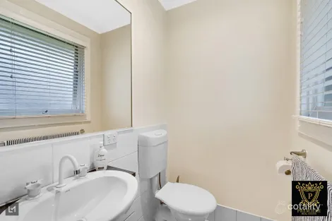 Property photo of 9 James Cook Drive Cranbourne VIC 3977