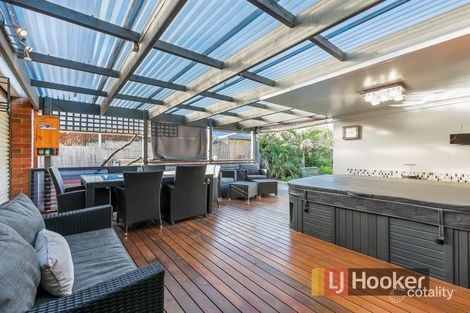 Property photo of 5 Fetlock Lane Cranbourne East VIC 3977