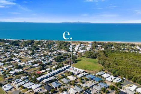 Property photo of 28/7 Bilgola Place Blacks Beach QLD 4740