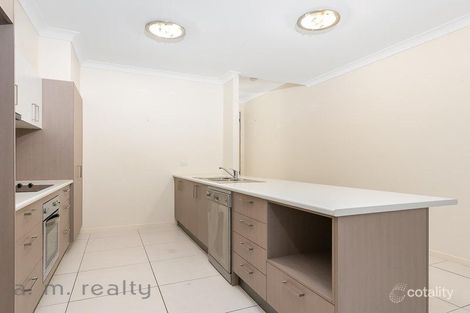 Property photo of 2/10 Prince Street Southport QLD 4215