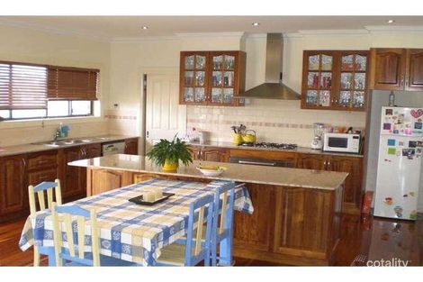 Property photo of 27 Eade Avenue Warragul VIC 3820