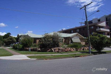3/2 Mcnaughton St, Redcliffe, QLD 4020
