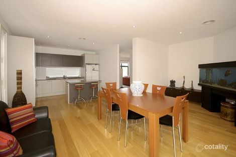 Property photo of 38 Stadium Circuit Mulgrave VIC 3170