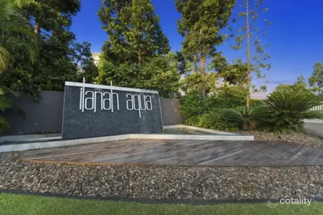 Property photo of 432/3 Pendraat Parade Hope Island QLD 4212
