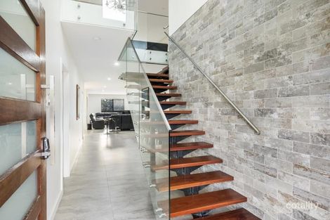 Property photo of 50 Ocean View Drive Wamberal NSW 2260