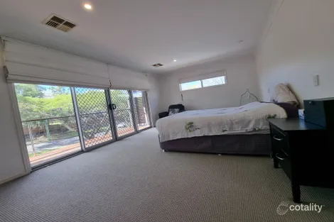 Property photo of 82 Gordon Terrace Indooroopilly QLD 4068