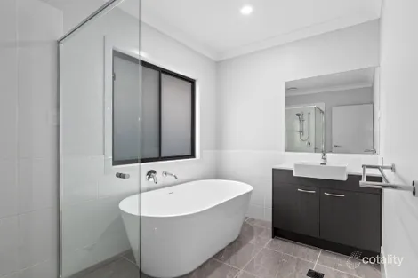 Property photo of 9 Laurina Close Collingwood Park QLD 4301