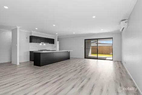 Property photo of 9 Laurina Close Collingwood Park QLD 4301