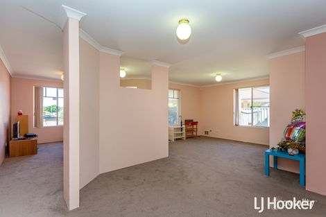 Property photo of 121 Bindoon Loop Huntingdale WA 6110