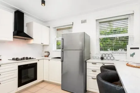 Property photo of 6/5 Ocean View Road Freshwater NSW 2096