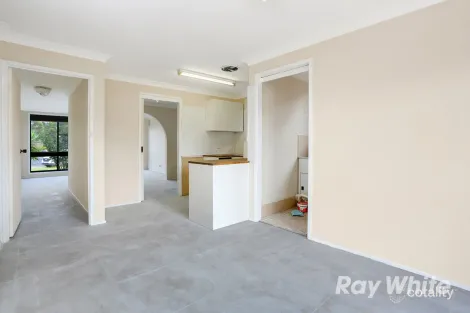 Property photo of 77 Aminta Crescent Hassall Grove NSW 2761