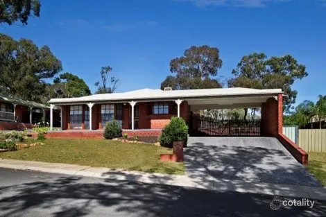 24 Akoonah Dr, Golden Square, VIC 3555