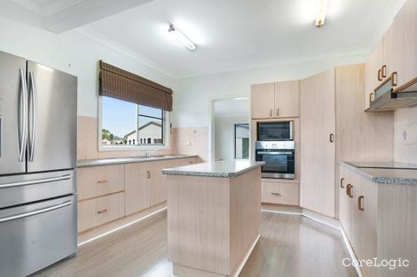 Property photo of 2 Leawarra Avenue Warilla NSW 2528