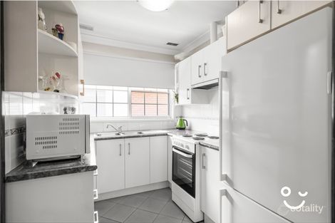 Property photo of 38 Rae Crescent Balgownie NSW 2519