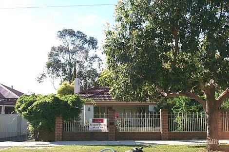 10 Sixth Ave, Kensington, WA 6151