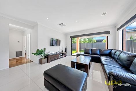Property photo of 24 Pegasus Road Cranbourne West VIC 3977