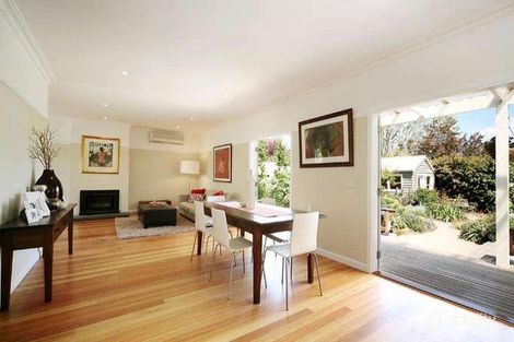 Property photo of 2 Parsons Street Mordialloc VIC 3195