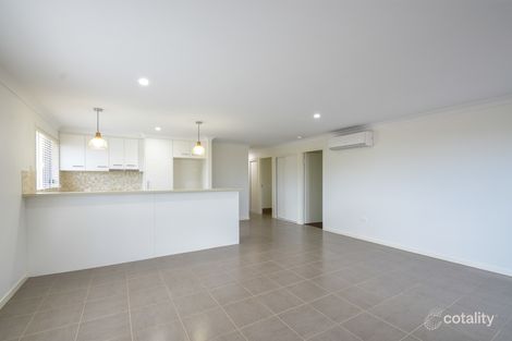 Property photo of 1/251 New England Highway Harlaxton QLD 4350