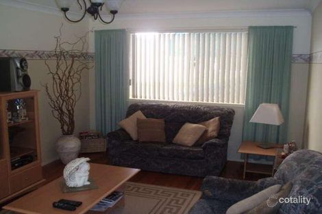 Property photo of 27 Barossa Place Edensor Park NSW 2176