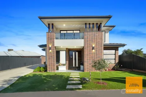 10 Cardigan Cl, Melton South, VIC 3338