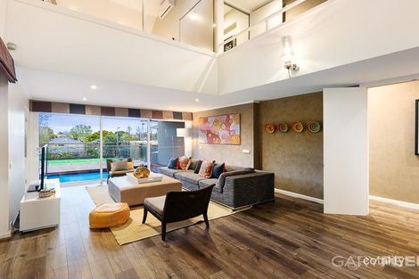 Property photo of 10 Nathan Grove Caulfield South VIC 3162