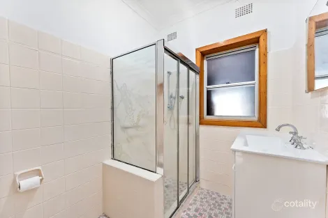 Property photo of 51 Beatus Street Unanderra NSW 2526