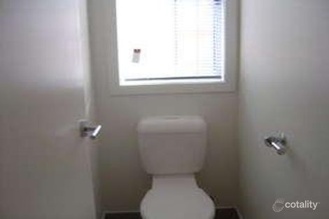 Property photo of 13 Danita Way Cranbourne West VIC 3977