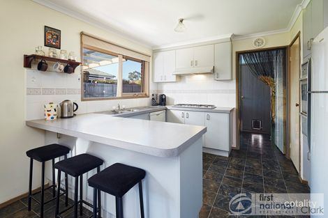 Property photo of 18 Outlook Drive Drouin VIC 3818