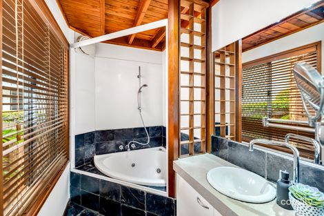 Property photo of 26 View Street Wooloowin QLD 4030