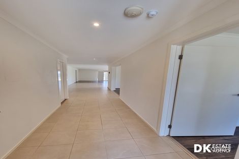 Property photo of 37 Penrose Promenade Tarneit VIC 3029