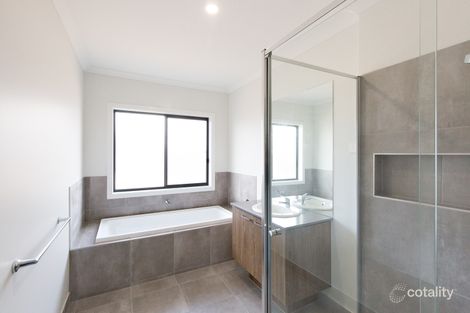 Property photo of 76 Verdale Drive Alfredton VIC 3350