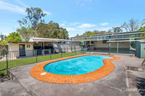 Property photo of 35 Morison Drive Lurnea NSW 2170