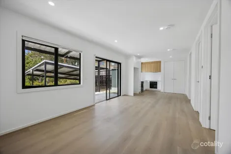 8 Canterbury Rd, Heathmont, VIC 3135