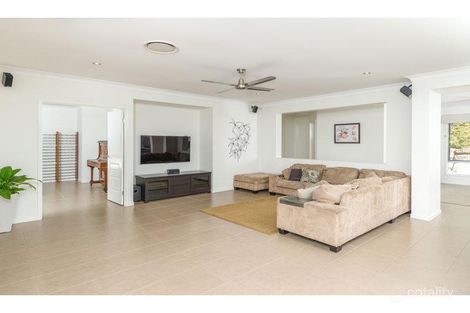 Property photo of 39 Highfield Place Mount Crosby QLD 4306