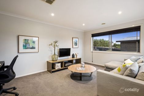 Property photo of 52 Larbert Road Mooroolbark VIC 3138