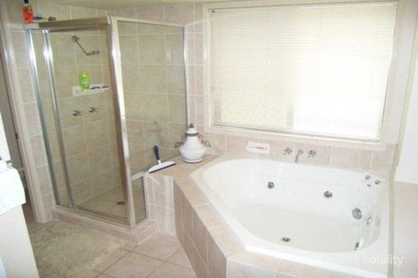 Property photo of 25 Simpson Way Forest Lake QLD 4078