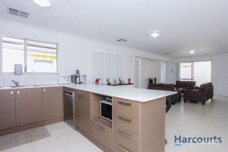 Property photo of 22 Stillwell Circuit Hilbert WA 6112