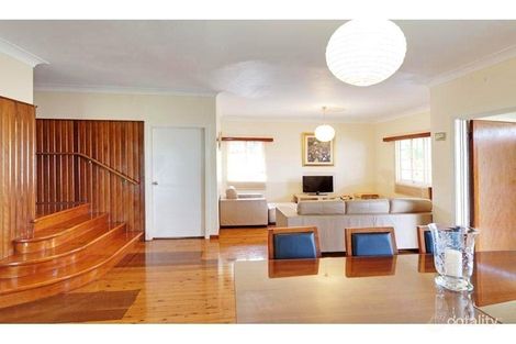 709 Cavendish Rd, Holland Park, QLD 4121