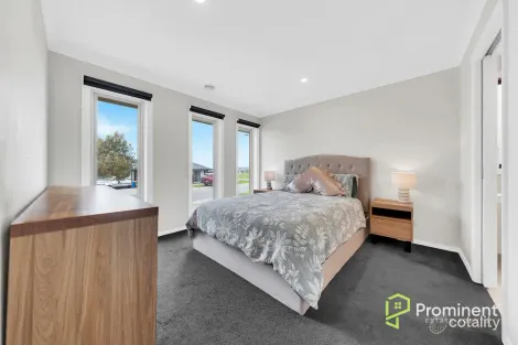 Property photo of 24 Gresall Street Clyde North VIC 3978