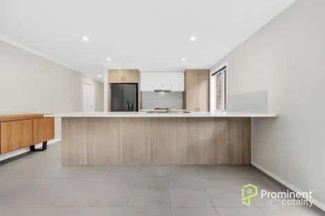 Property photo of 24 Gresall Street Clyde North VIC 3978