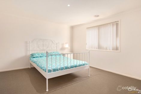 Property photo of 17 Mikasa Place Pakenham VIC 3810