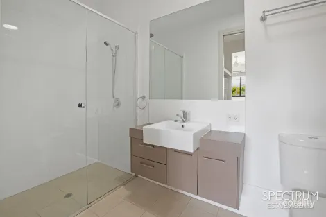 Property photo of 2/23 Howsan Street Mount Gravatt East QLD 4122