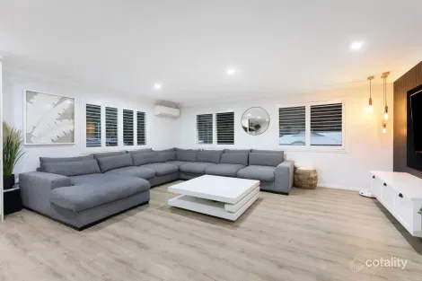 Property photo of 50 Whiteash Road Bonogin QLD 4213