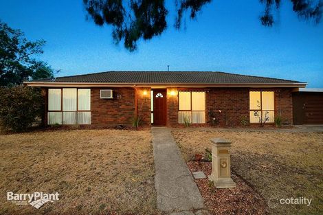Property photo of 15 Diane Close Pakenham VIC 3810