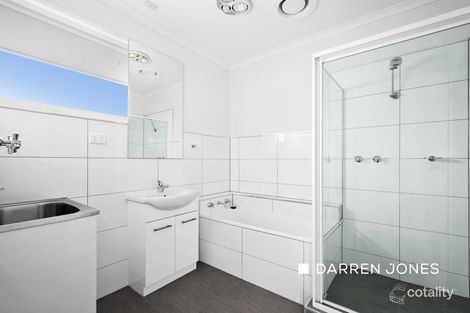 Property photo of 12/8 Grimshaw Street Greensborough VIC 3088