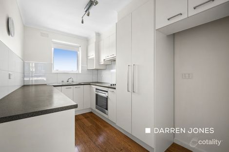 Property photo of 12/8 Grimshaw Street Greensborough VIC 3088